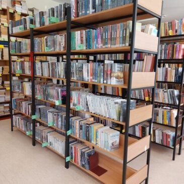 Nowe meble w bibliotece ZSET