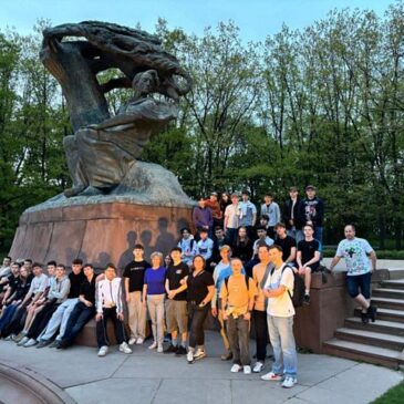 Wycieczka klas 3 K i 3 R/U do Warszawy