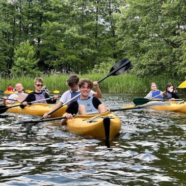 Wycieczka klas 2 bL i 2 S do Stanicy PTTK Wdzydze