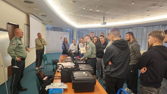 Wycieczka klasy 5 S do Pomorskiego Urzędu Celno-Skarbowego