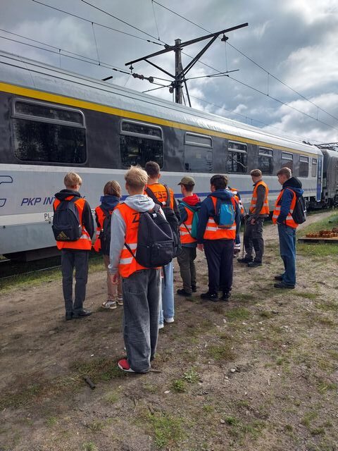 Wycieczka klasy 3 K na teren stacji Gdynia Postojowa